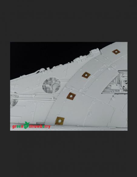YT-1300 Millennium Falcon PG - Landing and position lights - Greenstrawberry-most realistic sci-fi and photoetch models