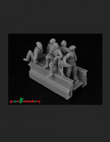 Hangar transporter with crew - FruitPACK