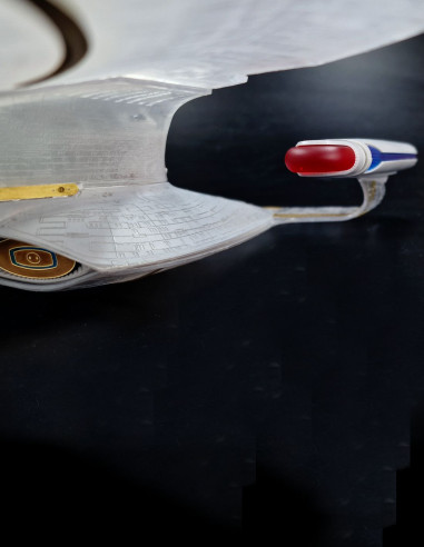 U.S.S. Enterprise NCC-1701-D - closed hangars - FRUITPack